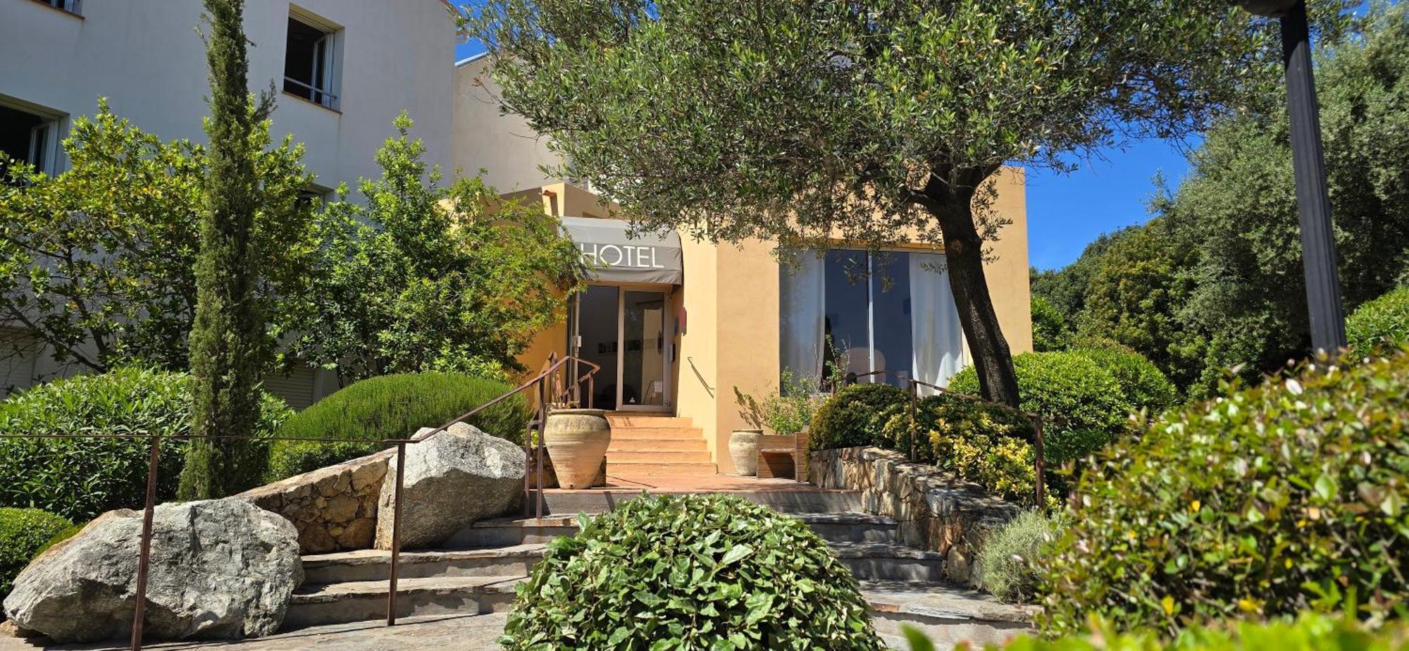 Hotel Cala Di L'Oru L'Ile-Rousse (Corsica) Exterior foto